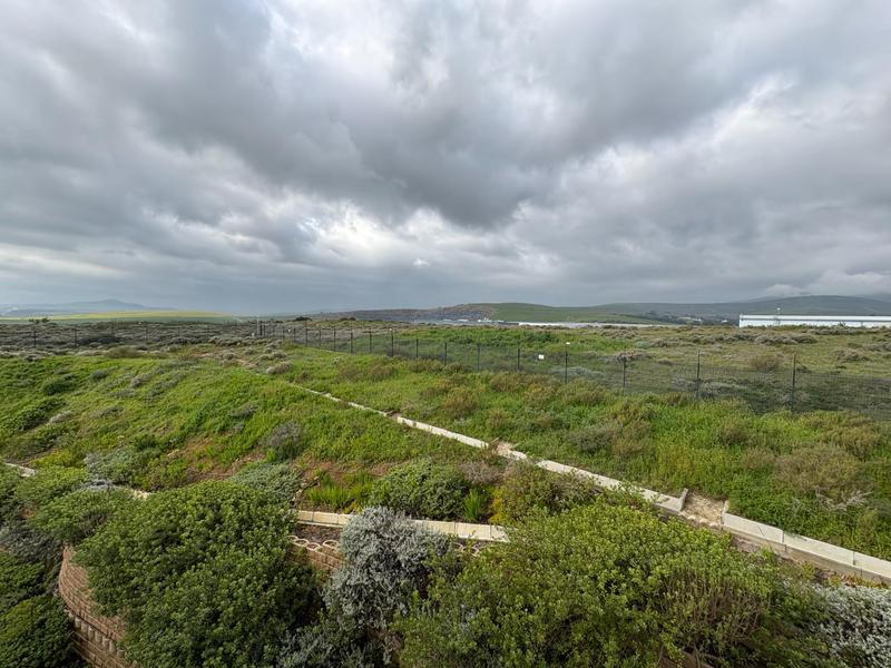 To Let 1 Bedroom Property for Rent in Richwood Western Cape